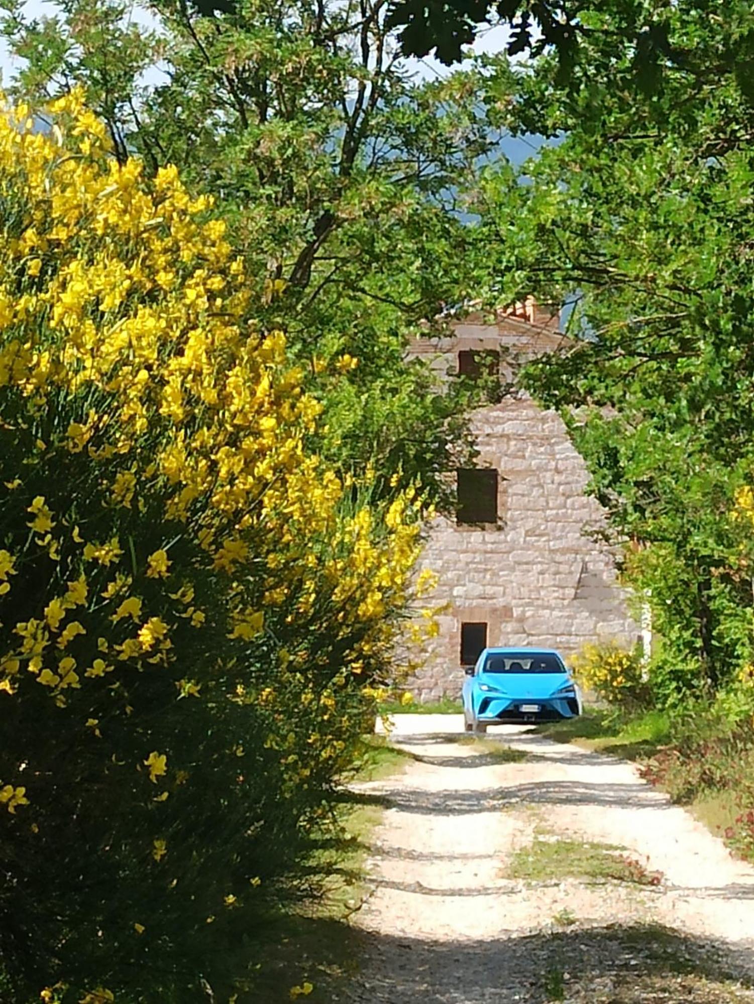 Villa Antica Dimora Italiana Fabriano Esterno foto
